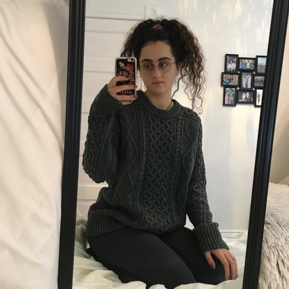 Merona Sweaters - FLASH SALE✨(Merona) gray knit sweater